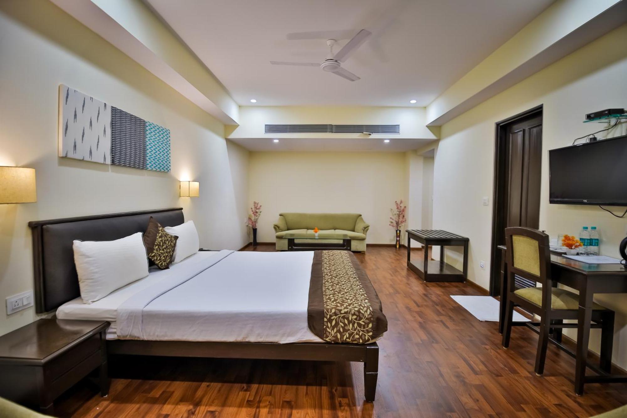 Jyoti Plaza Hotel マルガオ エクステリア 写真