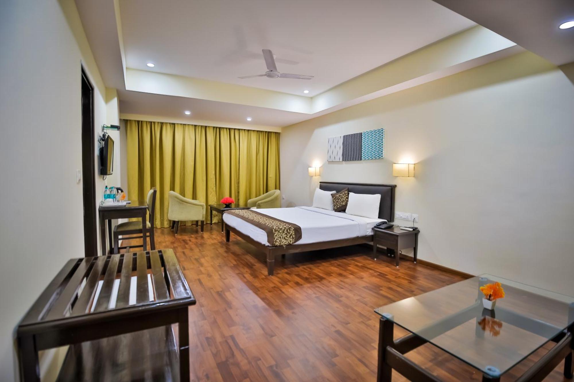 Jyoti Plaza Hotel マルガオ エクステリア 写真